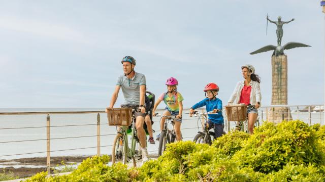 Balade à vélo sur le front de mer