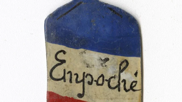 Objet En Lumiere Poche Saint Nazaire 1024x1236 1