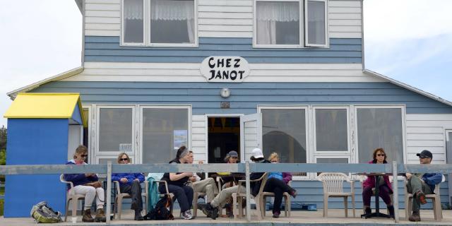 BAR-CHEZ-JANOT-02.jpg