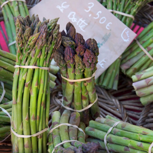 asperges sur le marché de Sarlat