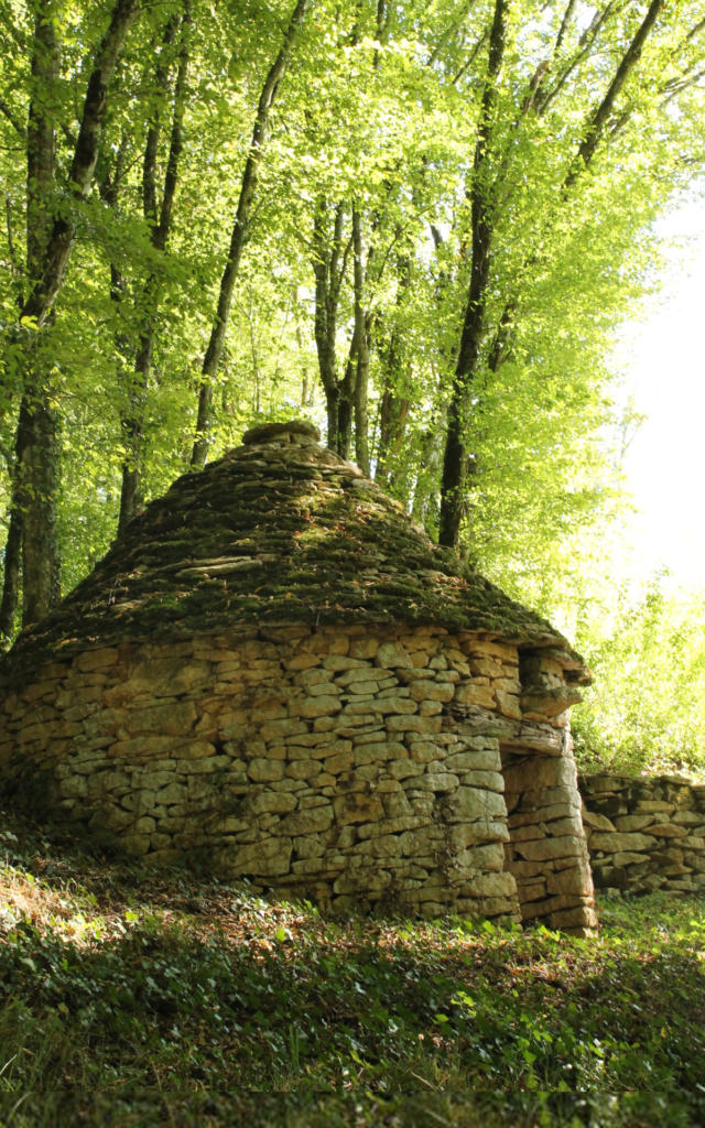 Cabane en pierre sèche du Périgord