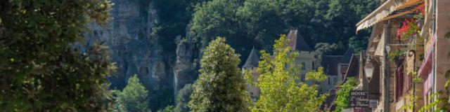 Rue principale de la Roque-Gageac