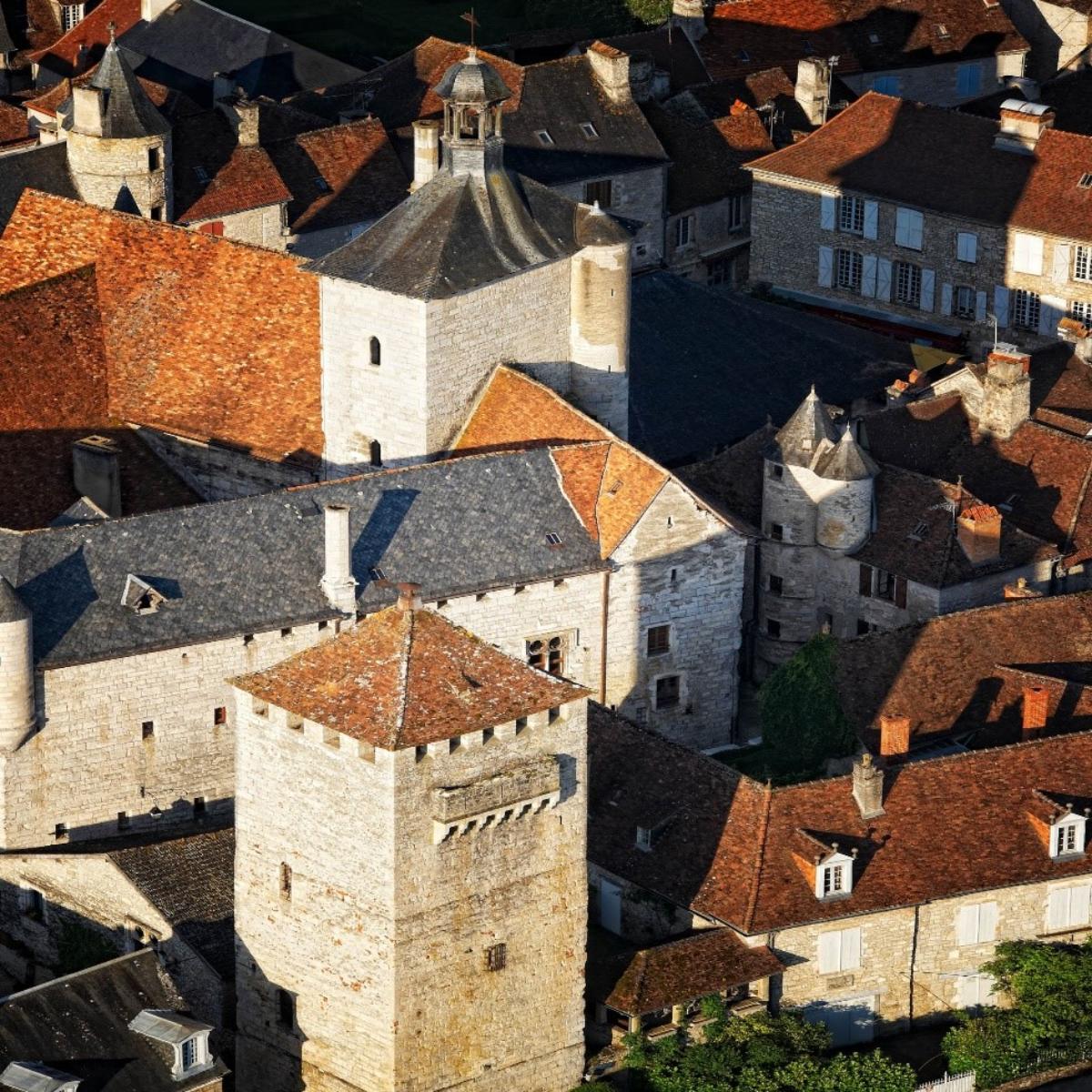 Découvrez Martel, la cité du Lot aux 7 tours