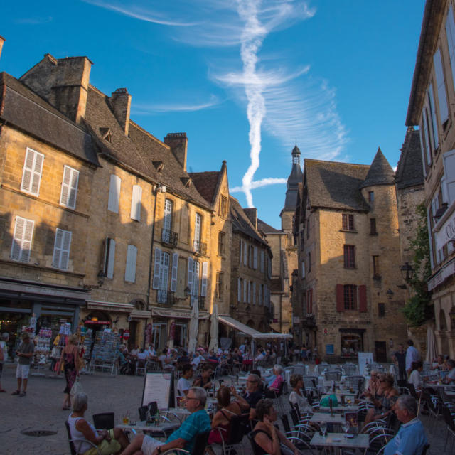 Place de la liberté du centre historique de Sarlat