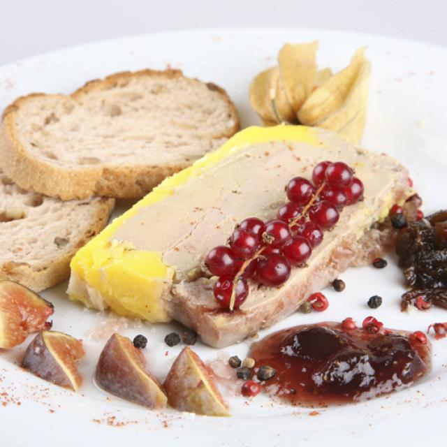 Terrine de Foie Gras de Canard micuit Sarlat Tourisme Périgord Noir