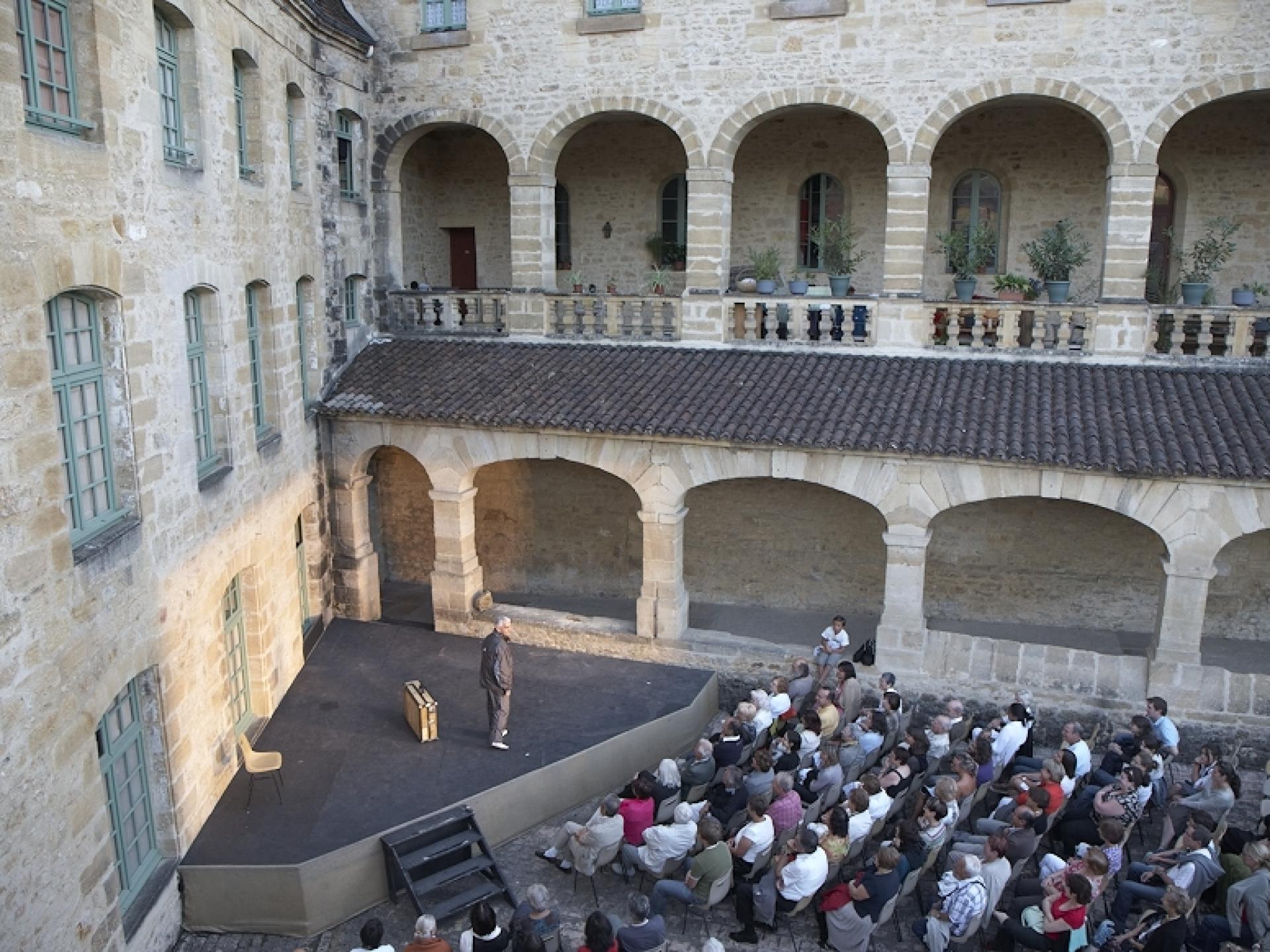 Festival Des Jeux Du Théâtre De Sarlat