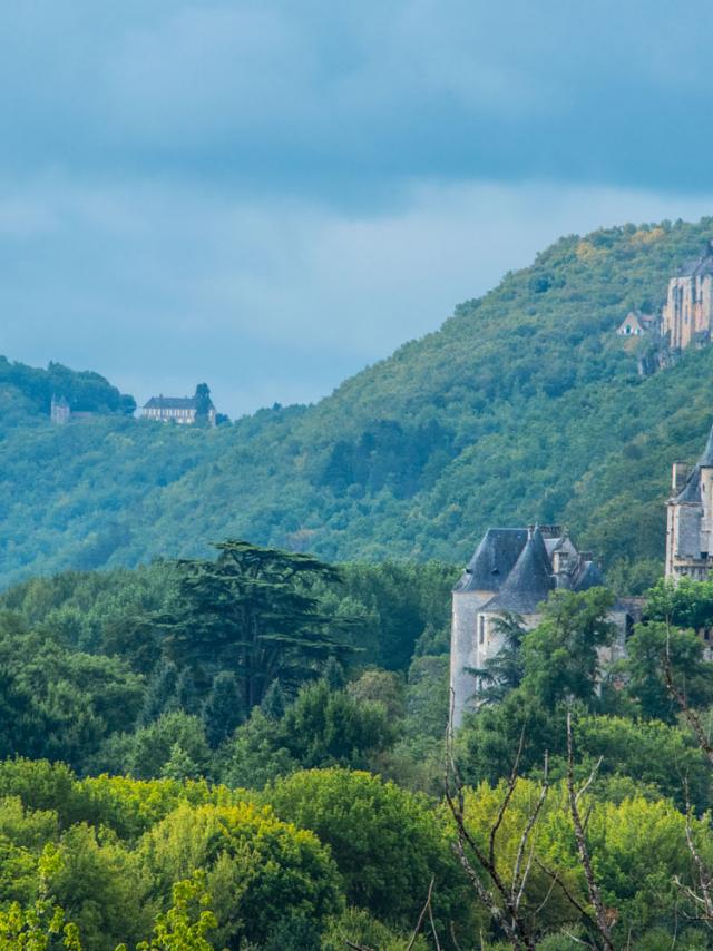 Les Chateaux de la vallée de la Dordogne