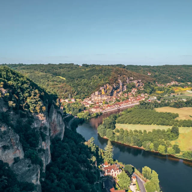 panorama-et-plus-beaux-villages-de-France-vallee-Dordogne-@lesdroners.jpg