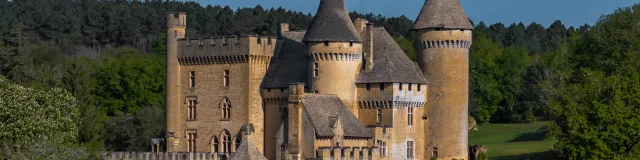 DJI_20240423093309_0017_D_MAVIC3PRO-Edit-CDT-24-_Les-chateaux-vus-par-les-proprietaires-Chateau-de-Puymartin@DeclicDecolle.jpg
