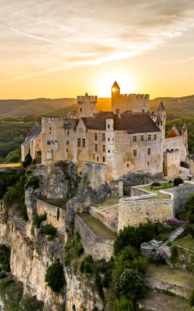 DJI_20230727210736_0155_D-Beynac@DeclicDecolle.jpg