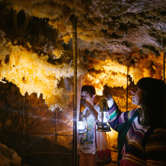 Grotte Du Grand Roc