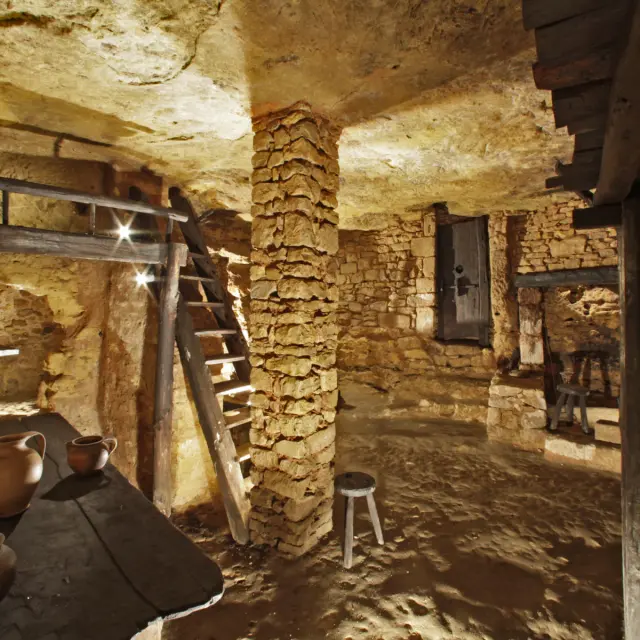 Belves Habitations Troglodytiques Jack Phot 1200x1200 1
