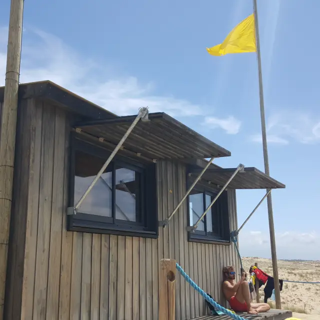 poste de secours plage des Casernes à Seignosse
