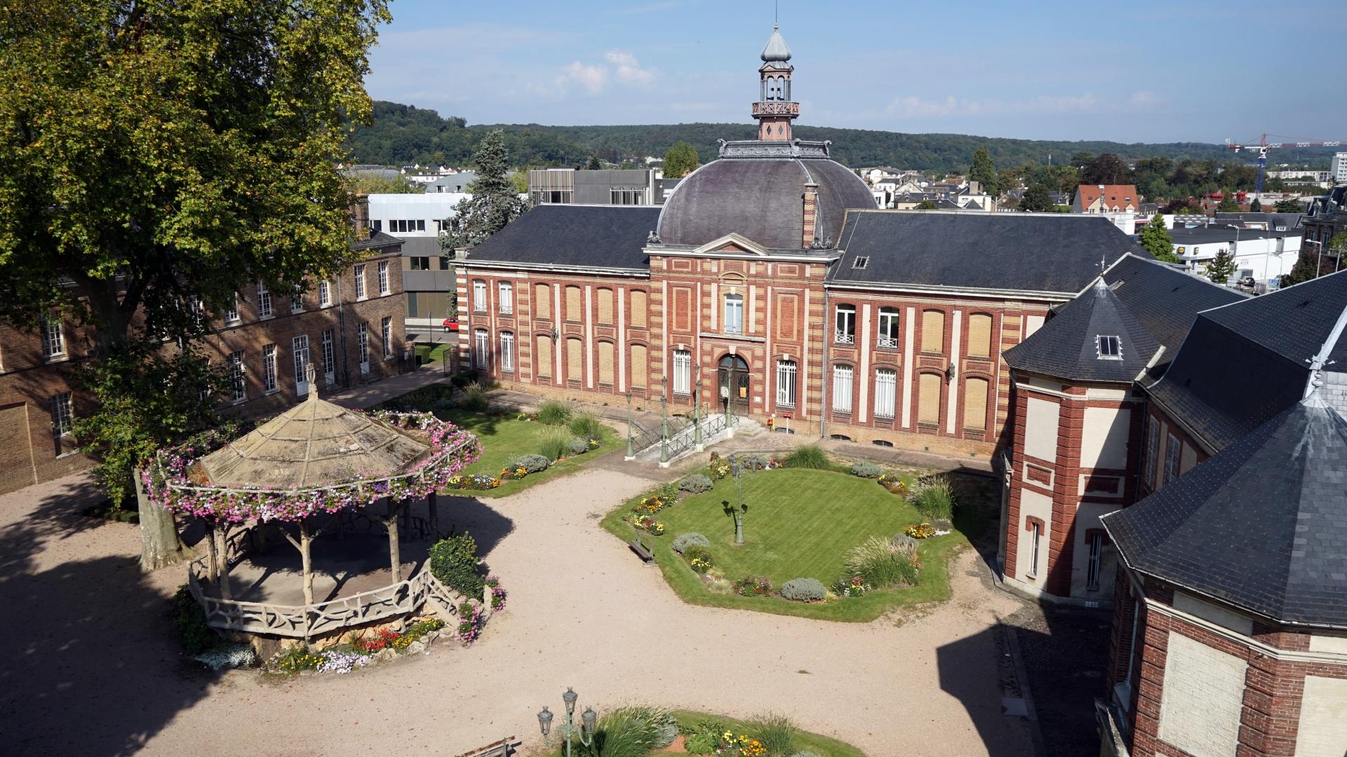 Sur la route de Louviers Office de Tourisme Seine et Eure