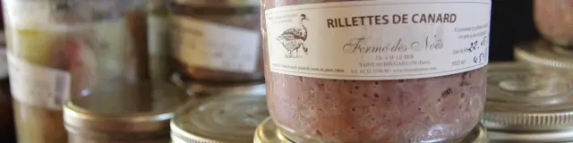 Photo des pots de rillettes de canard de la Ferme Des Noës