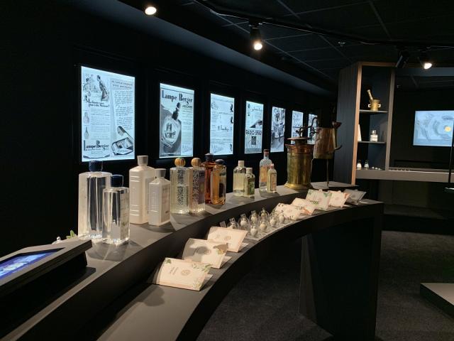 Mur D'Images Historiques Maison Berger Paris dans l'Eure en Normandie