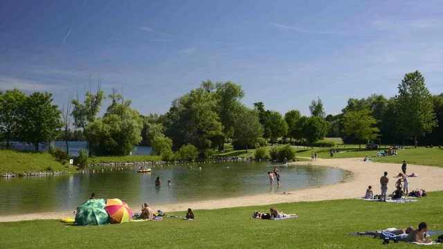 Camping Normandie Lery Poses 1