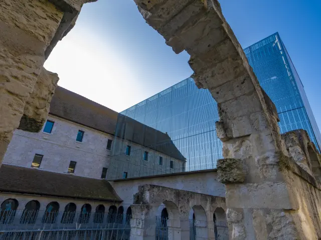 Cloître des Pénitents - Conservatoire de Louviers