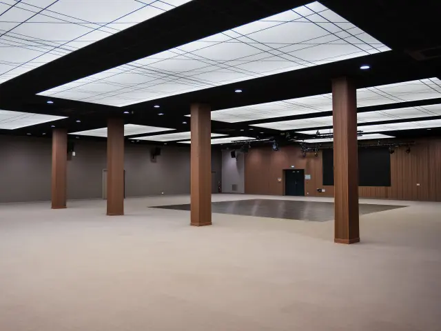 Grande Salle A Louviers De 700m² Toy Evenements