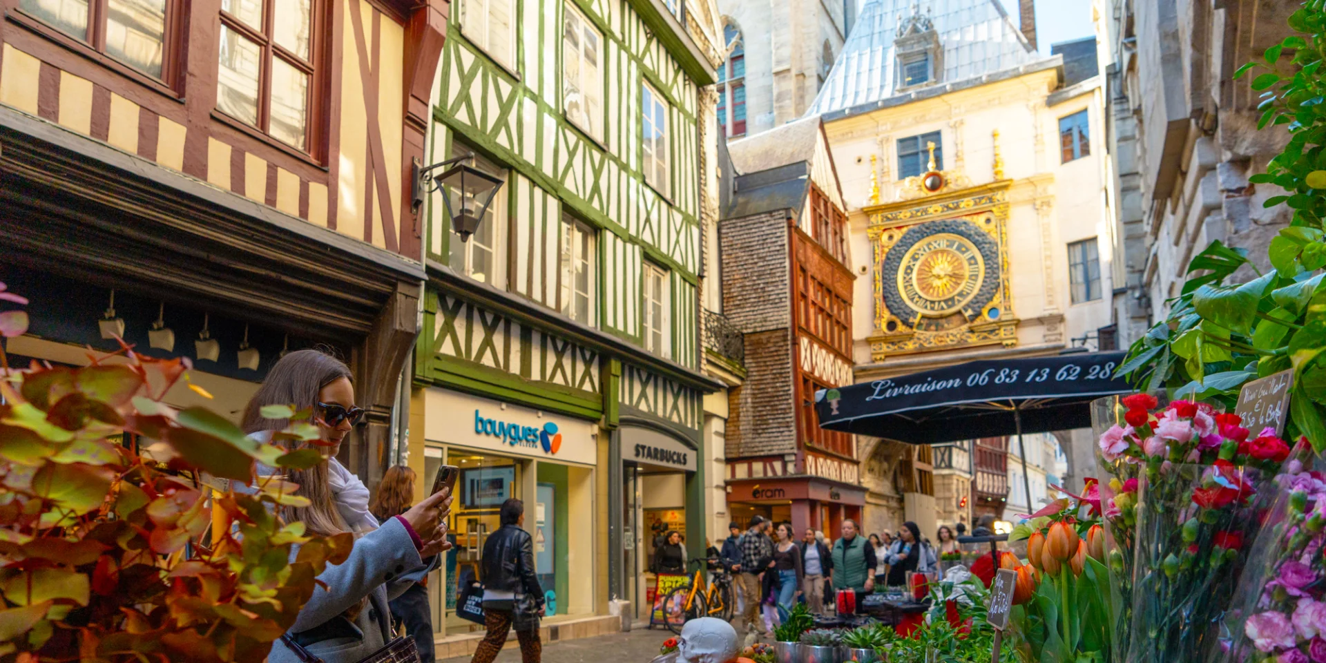 Rouen - Rue du Gros-Horloge