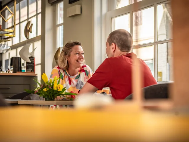 Couple au restaurant à Yport