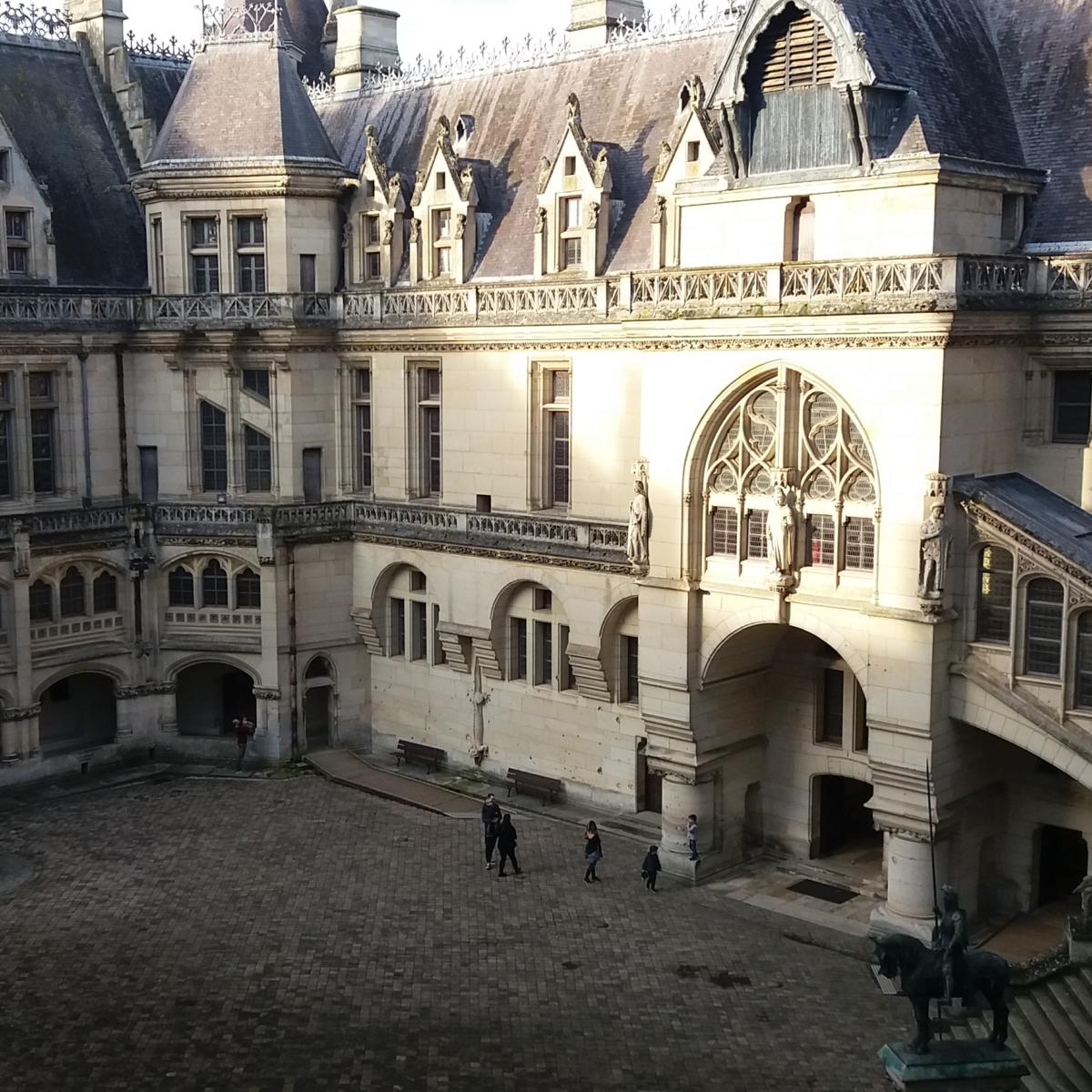 Le château de Pierrefonds Office de tourisme de Soissons Le château de Pierrefonds Office de tourisme de Soissons