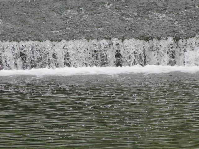 Barrage à aiguilles sur le Cher