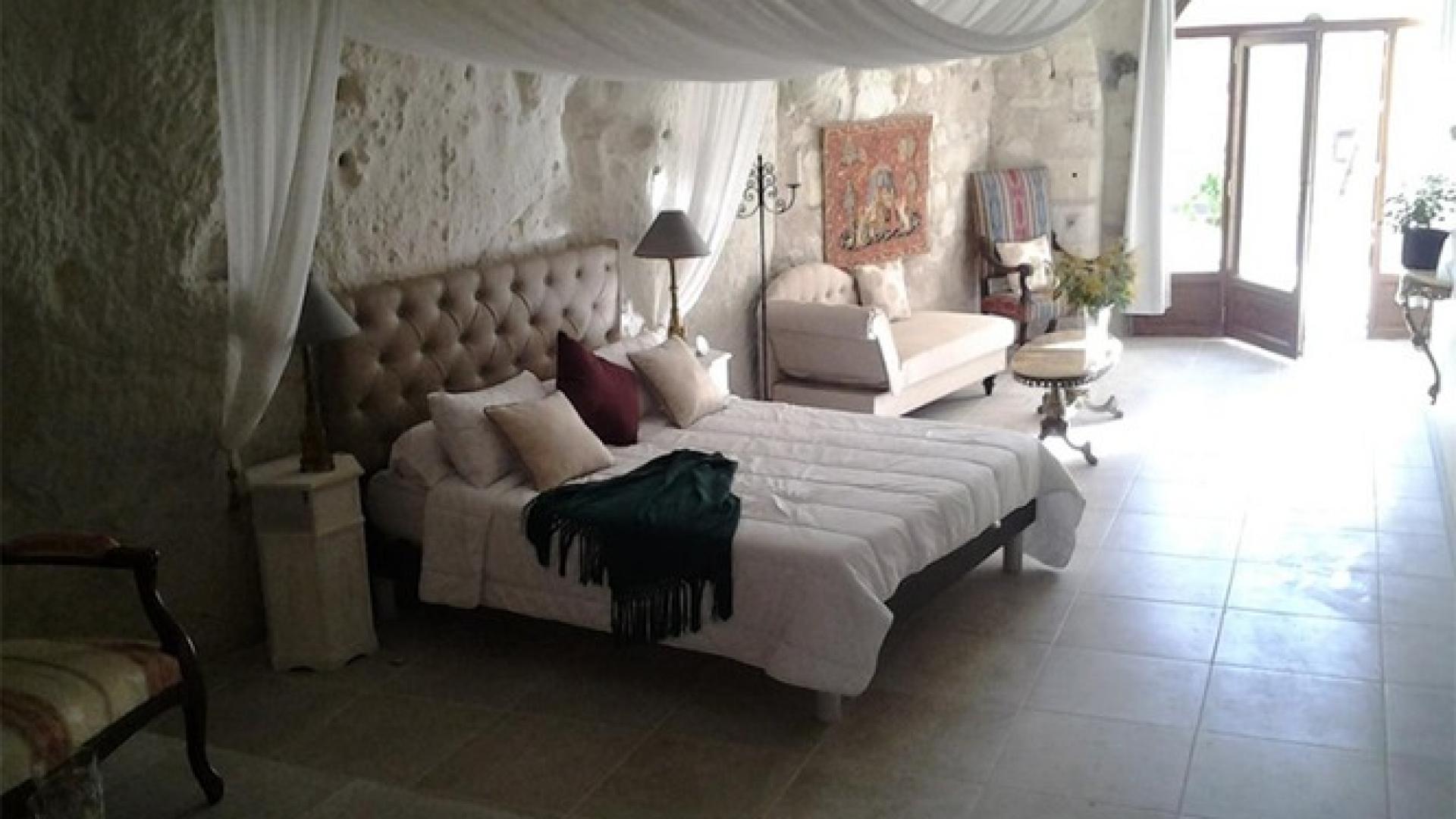 Chambre Troglodyte au Manoir des Roches