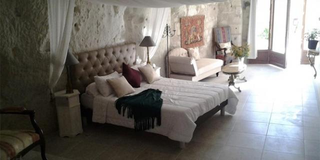 Chambre Troglodyte au Manoir des Roches