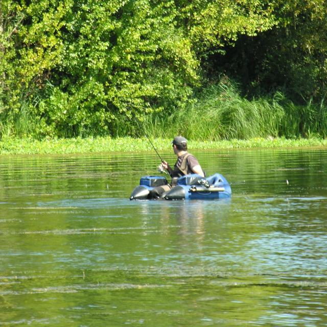 Pratique de la pêche en float tube