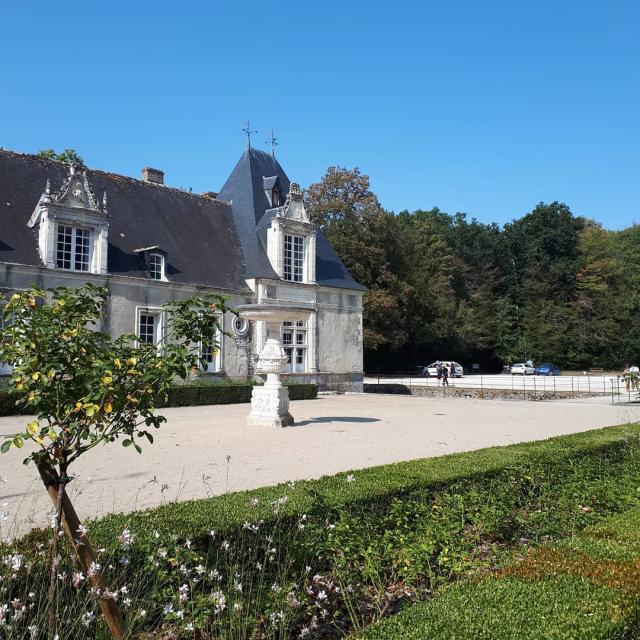 Instagram #chateaudevillesavin