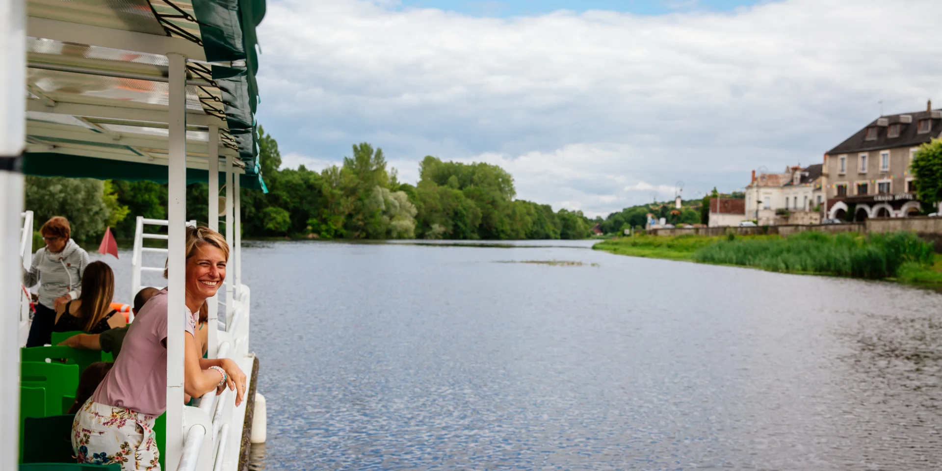 Balade en bateau sur le Cher - Sud Val De Loire -Agence Les Conteurs 4