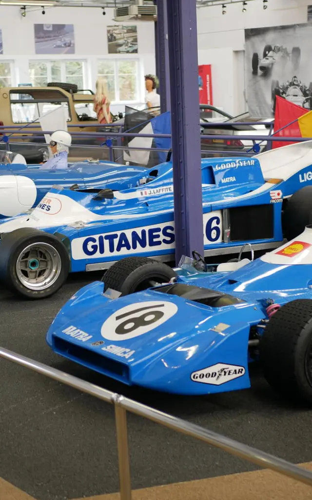Véhicules de courses exposés au Musée Matra.