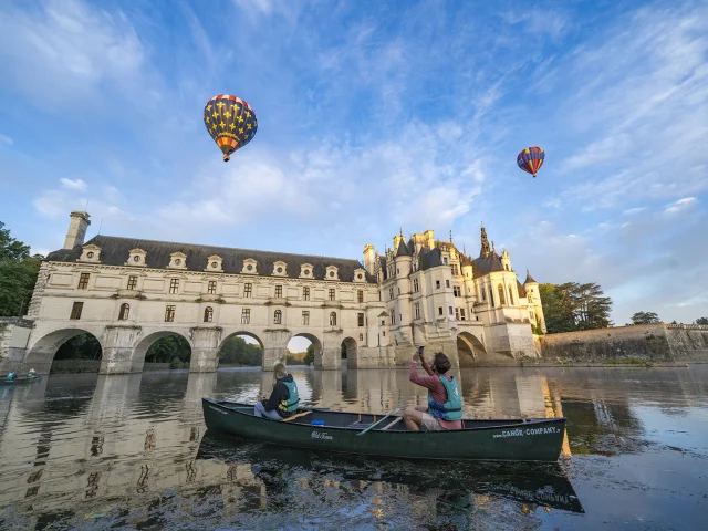 Canoe canadien sous le château de Chenonceau, chenonceaux, JF SOUCHARD, images de Loire, Canoe Company