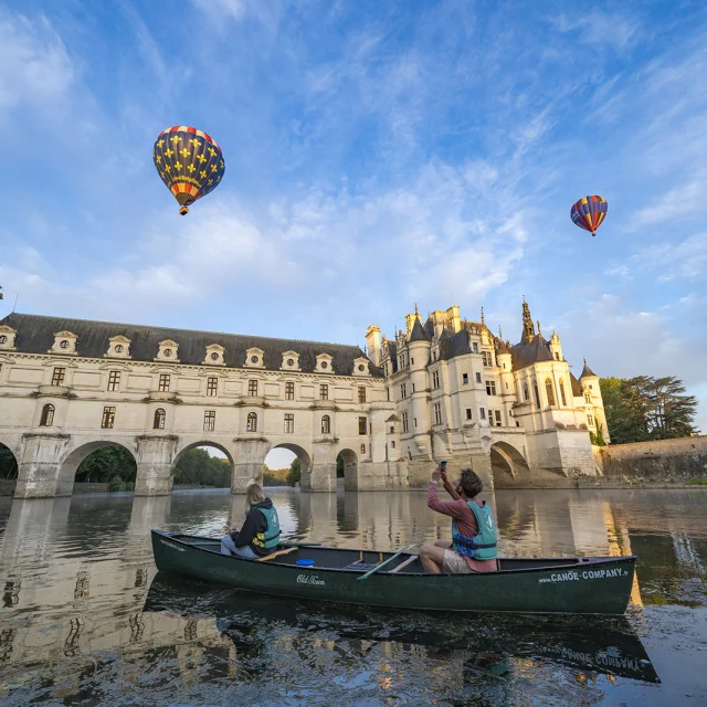 Canoe canadien sous le château de Chenonceau, chenonceaux, JF SOUCHARD, images de Loire, Canoe Company