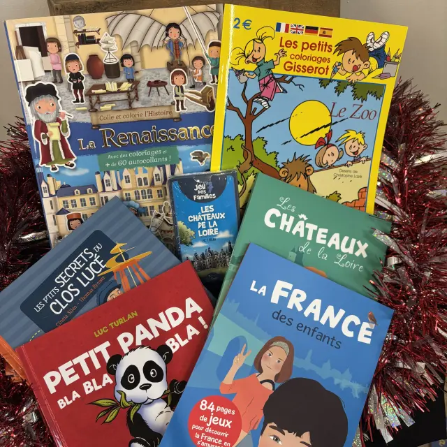 Sélection de livres et jeux pour enfants autour des châteaux, de la Renaissance et du Val de Loire.