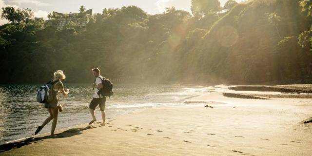 Plage De L'hôtel Le Tahara - Tahiti Tourisme © Myles Mcguinness