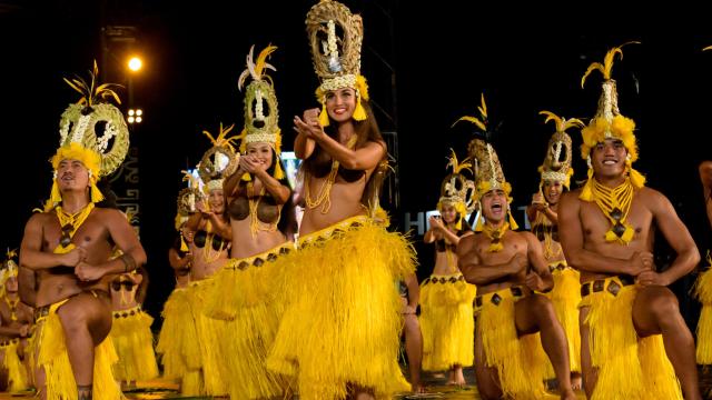 P2 04 Tahiti Pauline Sillinger + Taero Jamet + Rainui Rimaono + Tamatea Salmon Tepa © Dimitri Heiva 2017 1602x1282