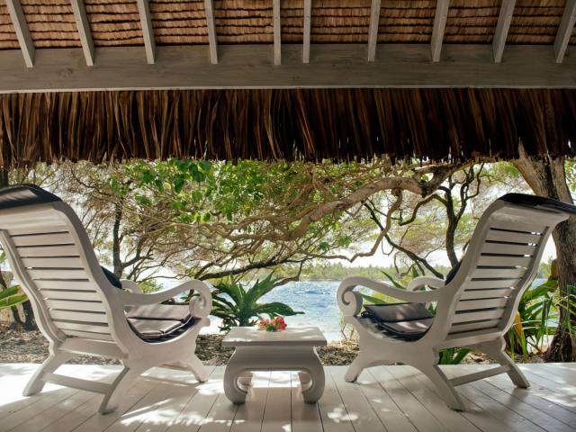 Bungalow in a Tahitian Guesthouse Rangiroa - Tahiti Tourisme© Hélène Havard