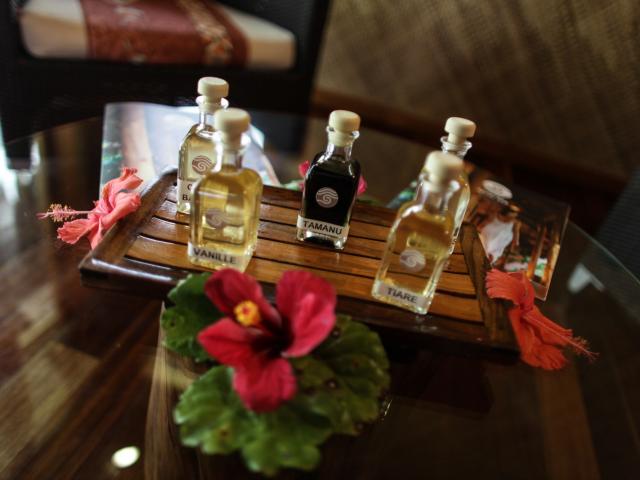 Oil Massage Pearl Bora Bora
