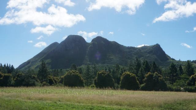 Mount Taitaa Tubuai - Tahiti Tourisme
