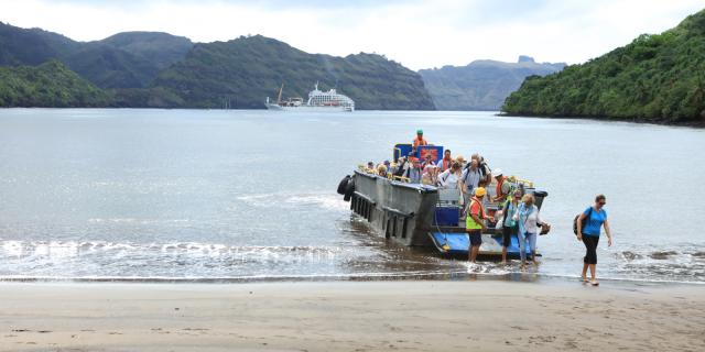 Nuku Hiva Boat