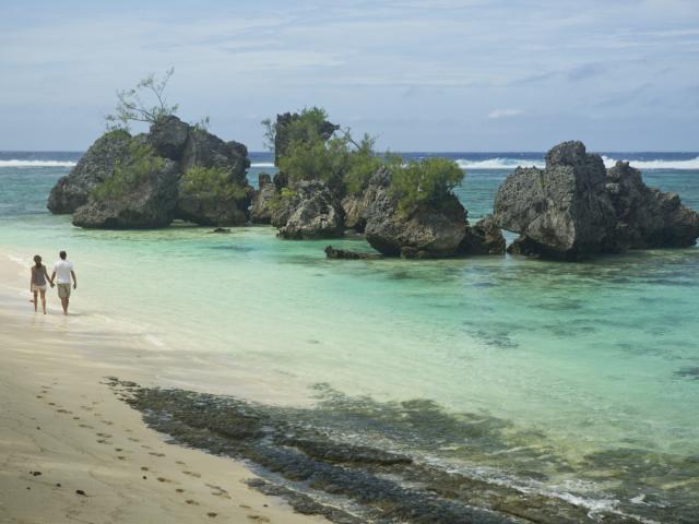 Strolling Along the Beach in Rurutu - © Tahiti Tourisme
