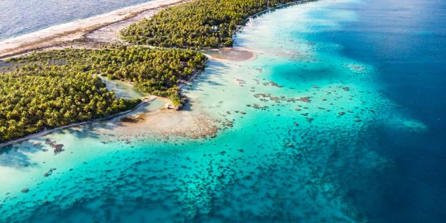 Vue Aérienne De L'île De Ahe - Tahiti Tourisme © Stéphane Mailion Photography