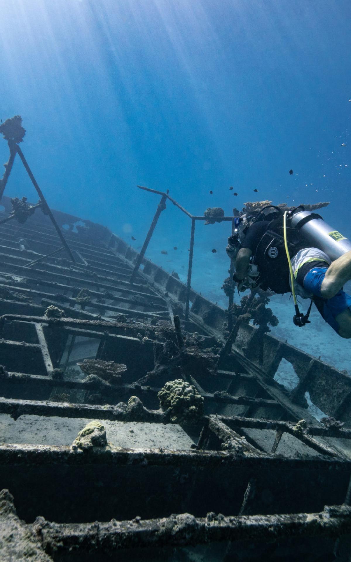 Underwater exploration | Tahiti Tourisme: Welcome to the official ...