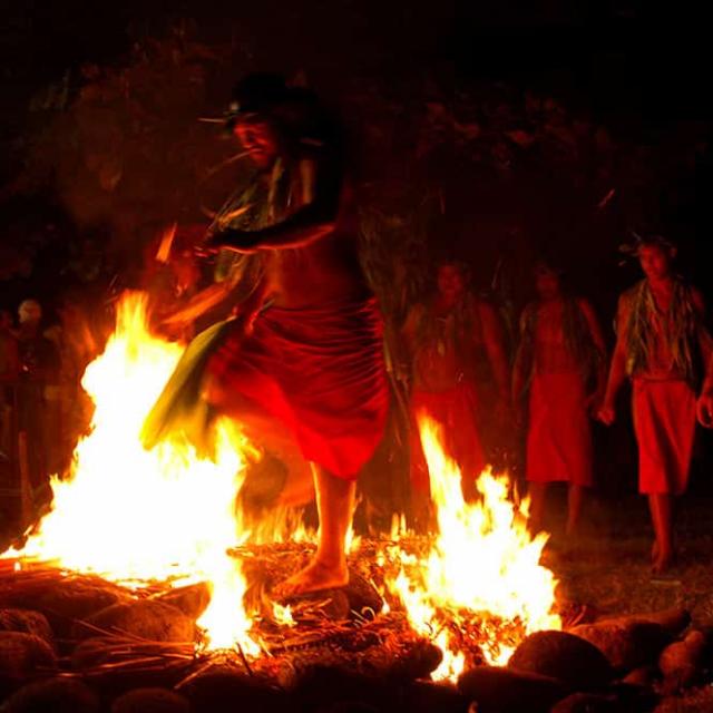 Firewalking (umu ti) | Tahiti Tourisme – Official website of The ...