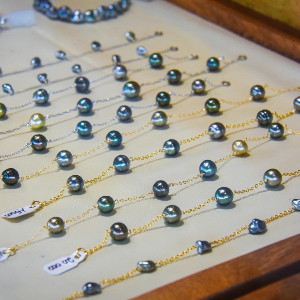 Buying a Tahitian pearl Tahiti Tourisme Official website of The