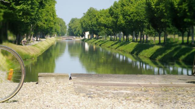 Canal Des Deux Mers