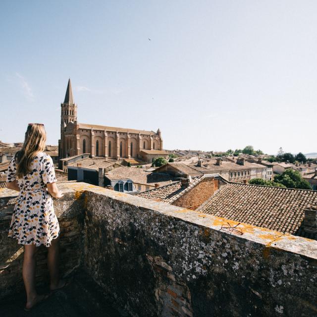 Vue de l'église de Beaumont de Lomagne