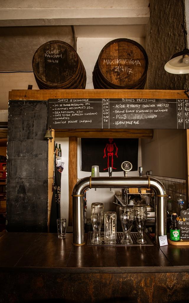 Brasserie Joli Rouge Canals